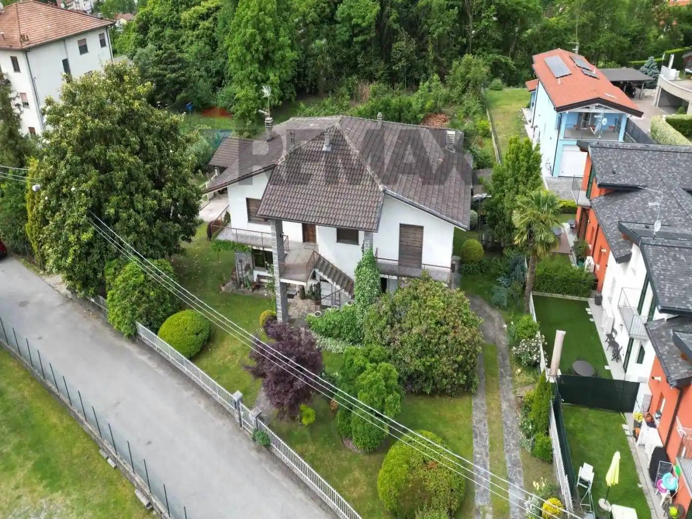 Appartamento in vendita a Cambiasca