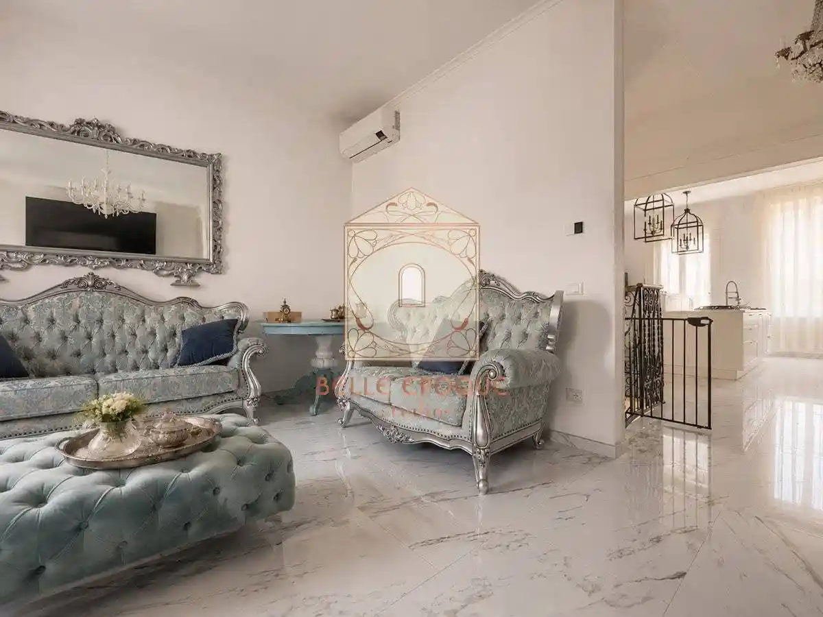Casa indipendente in vendita a Viareggio
