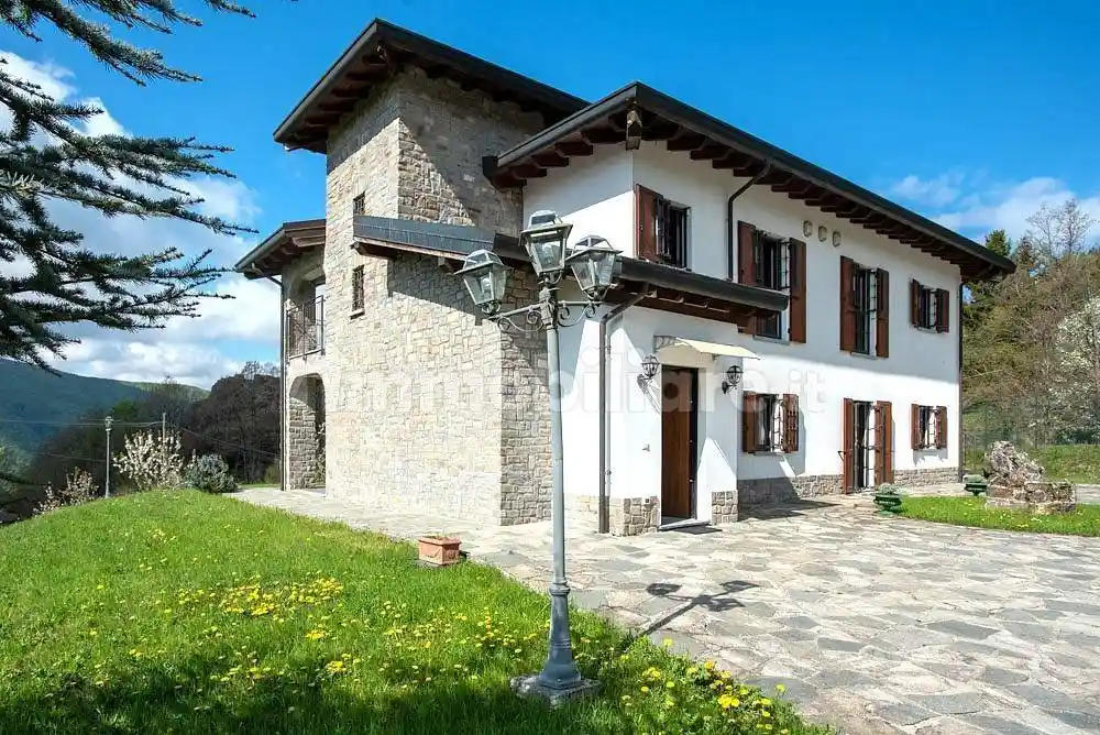 Villa in vendita a Brallo di Pregola