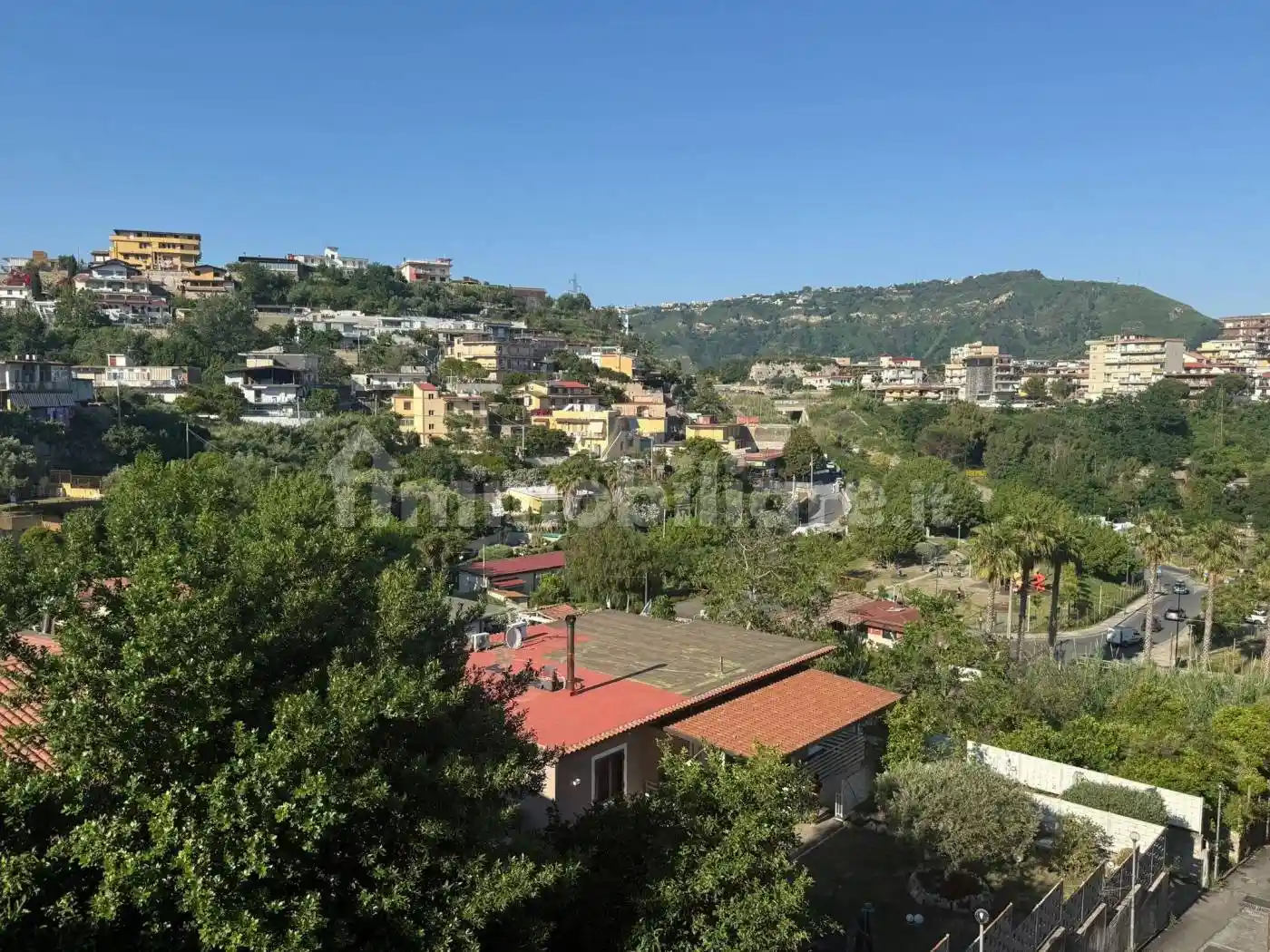 Appartamento in vendita a Napoli