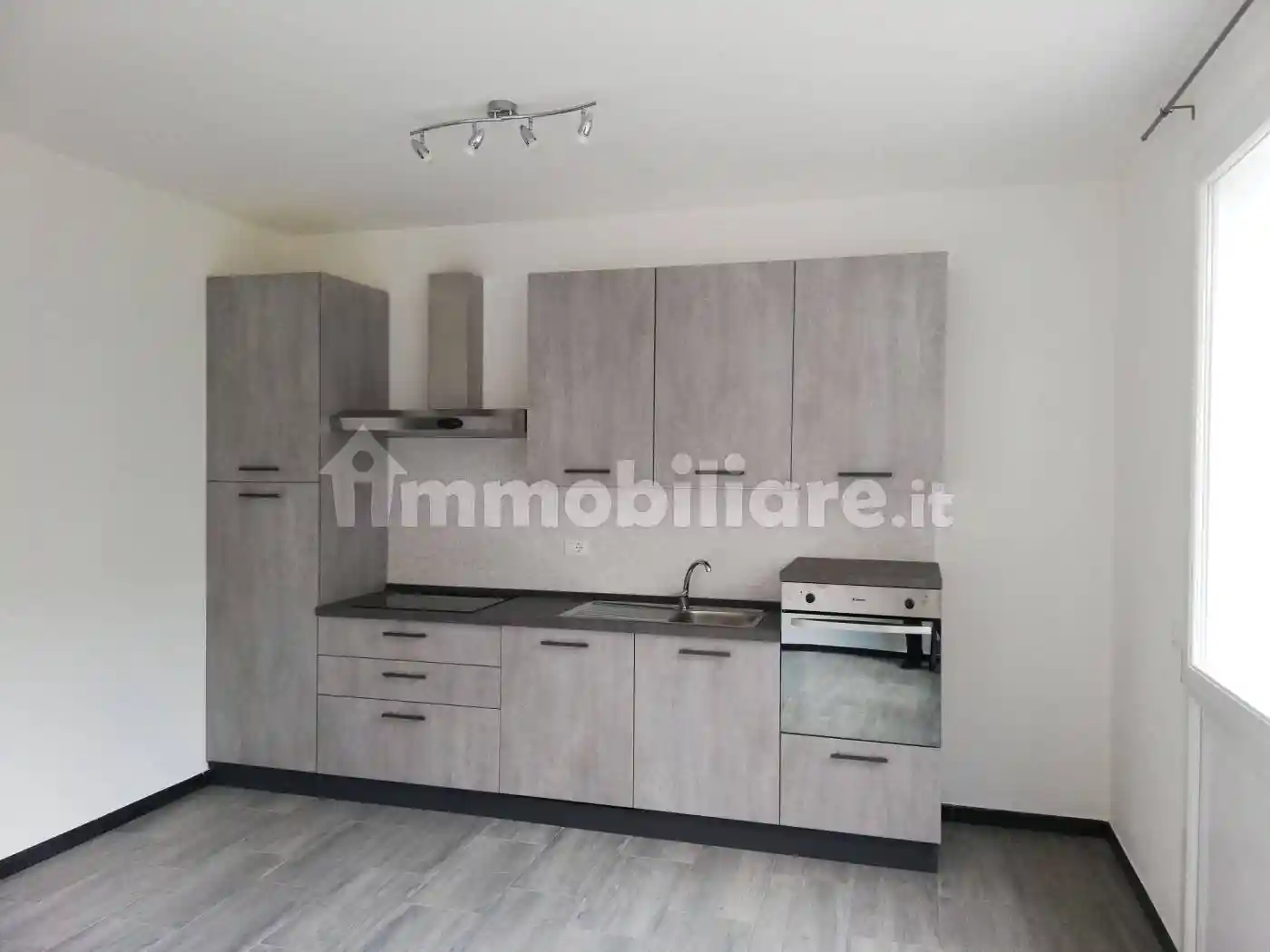 Appartamento in vendita a Campi Bisenzio