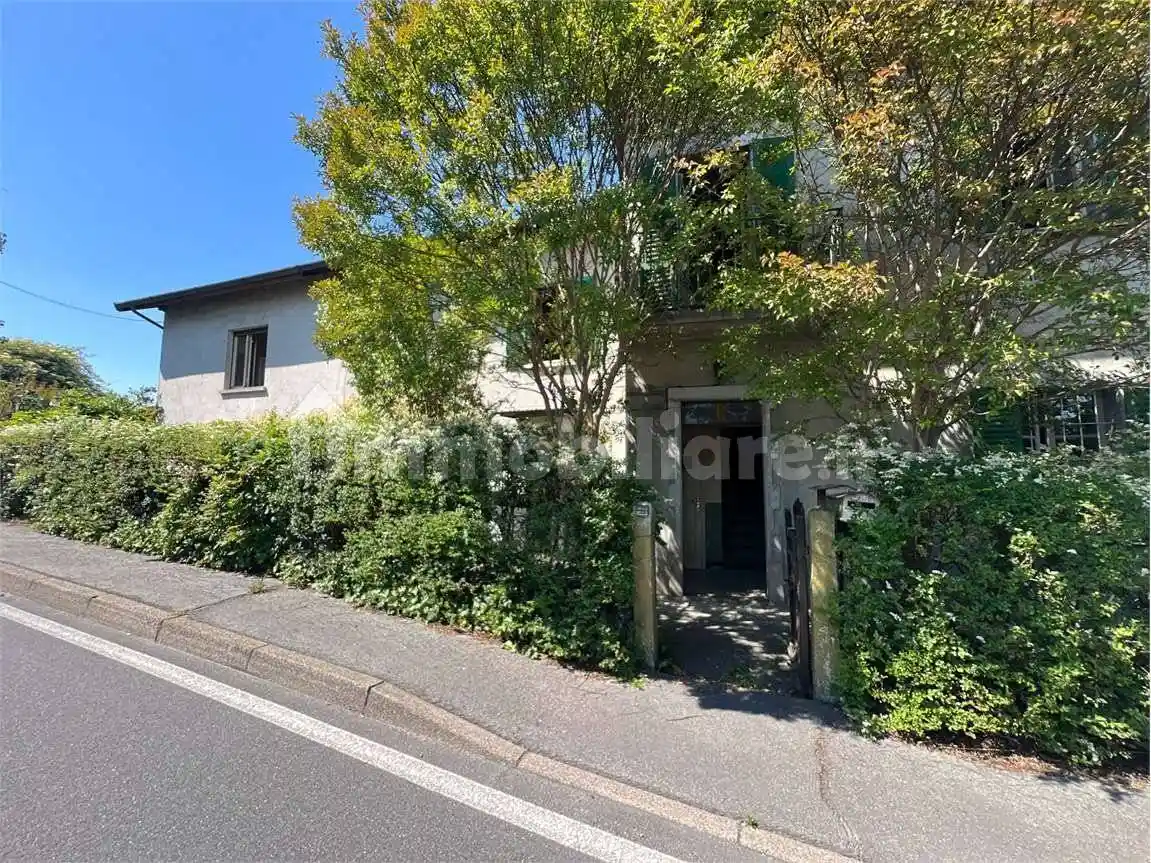 Casa indipendente in vendita a Ispra