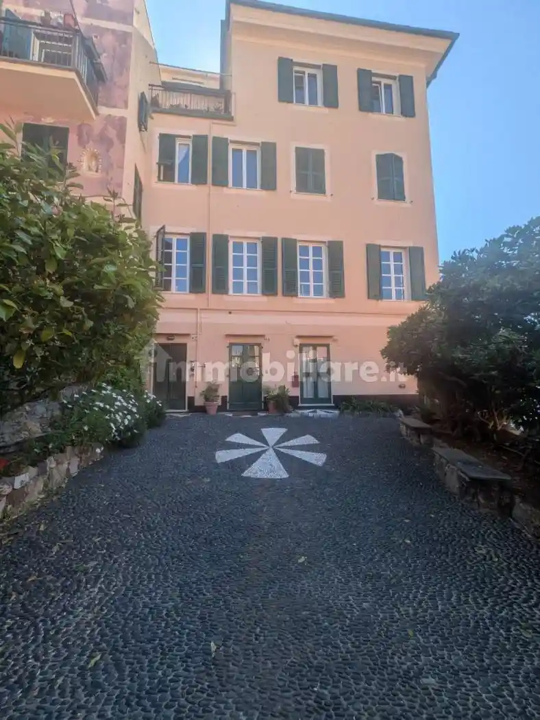 Appartamento in vendita a Genova