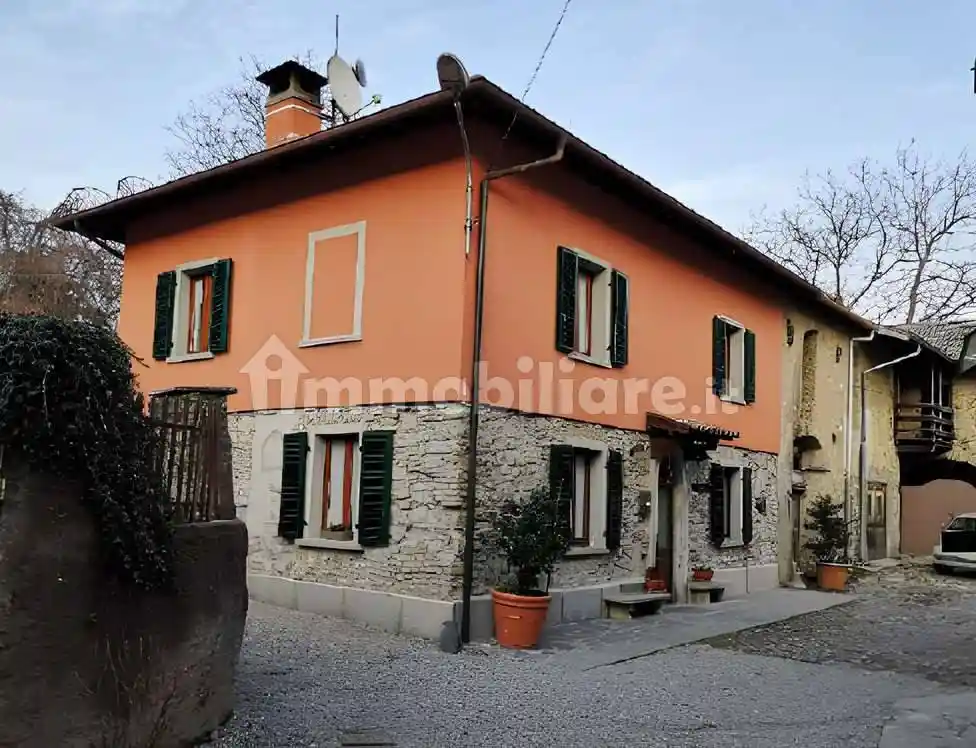 Appartamento in vendita a Alta Valle Intelvi