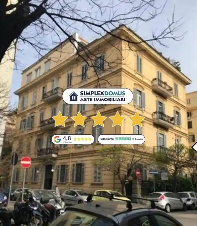 Appartamento in vendita a Napoli