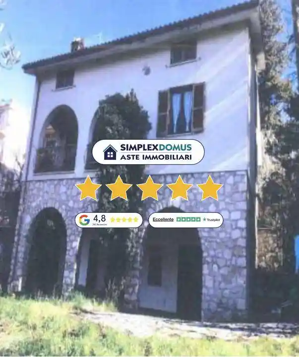 Villa in vendita a Toffia