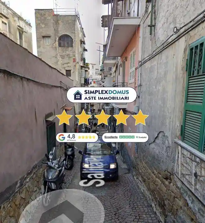 Appartamento in vendita a Napoli