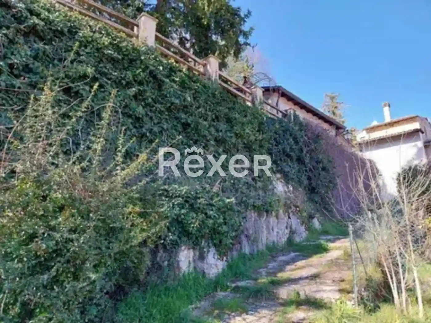 Casa indipendente in vendita a Rocca di Botte