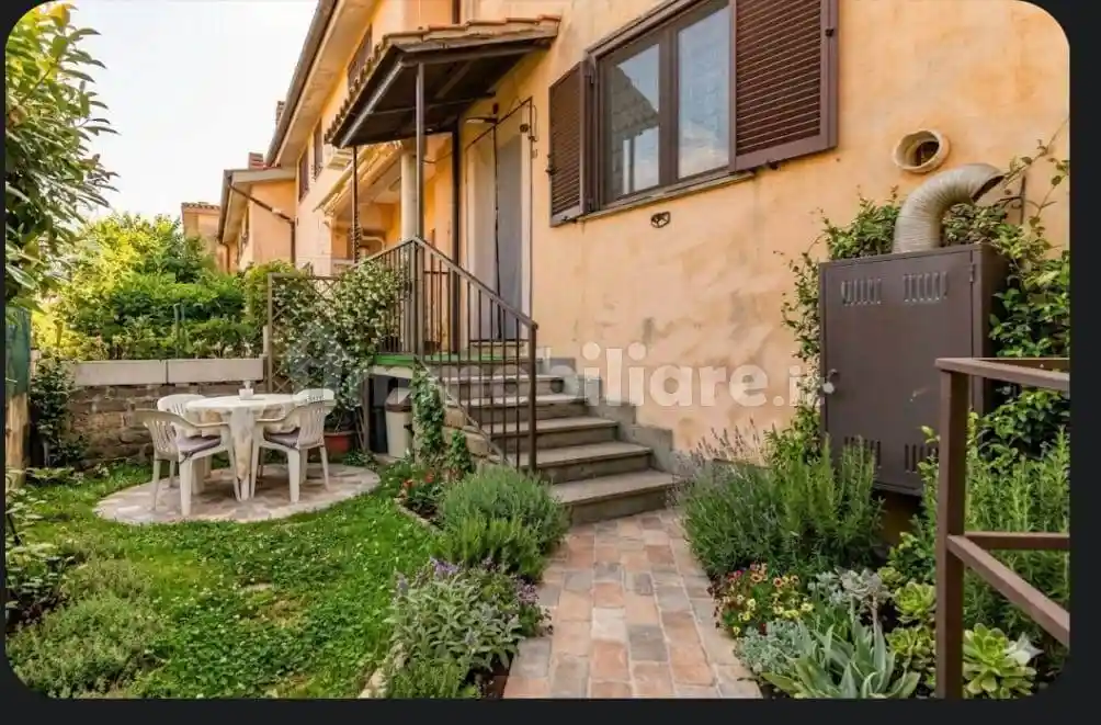 Villetta a schiera in vendita a Anguillara Sabazia