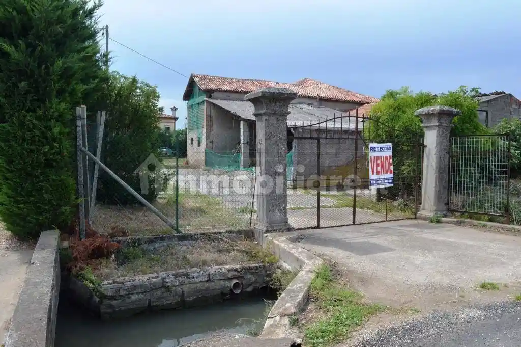 Rustico - Casale in vendita a Lonigo