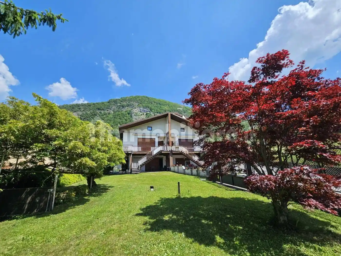 Villa in vendita a Canzo