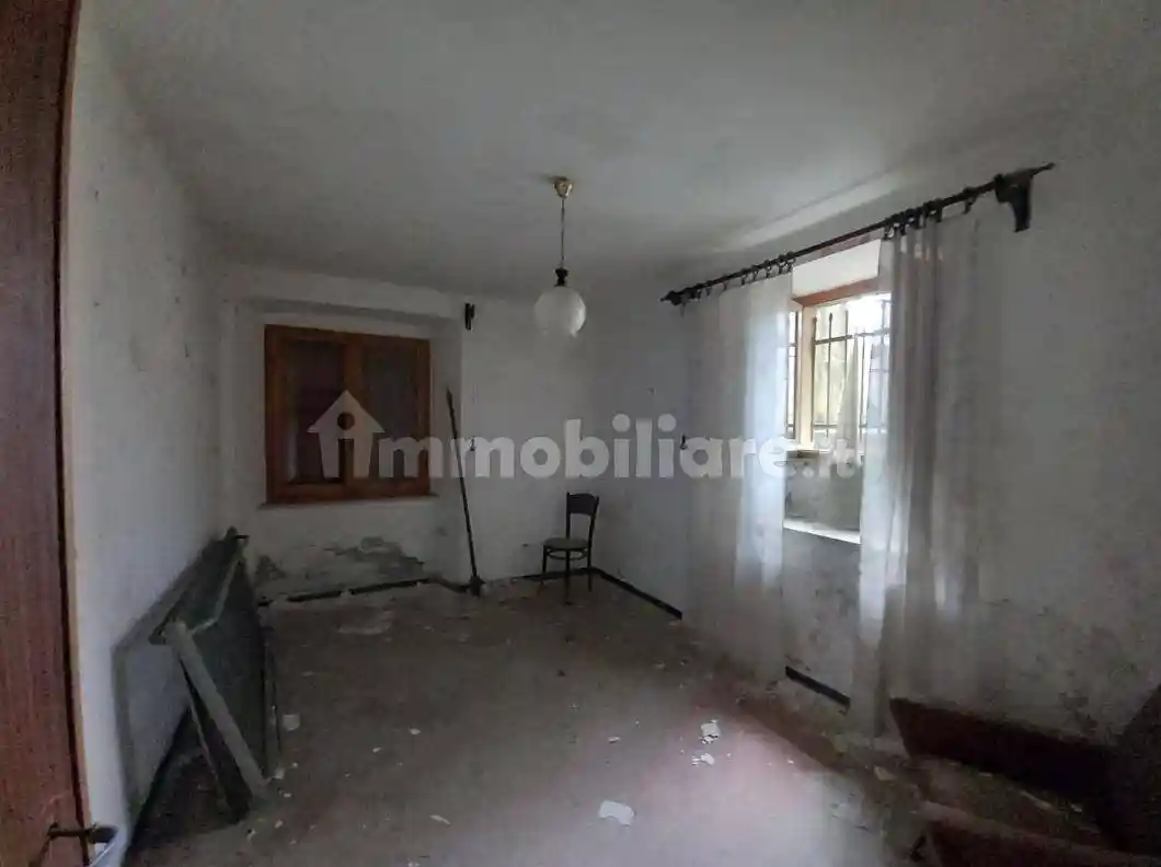 Appartamento in vendita a Montoggio