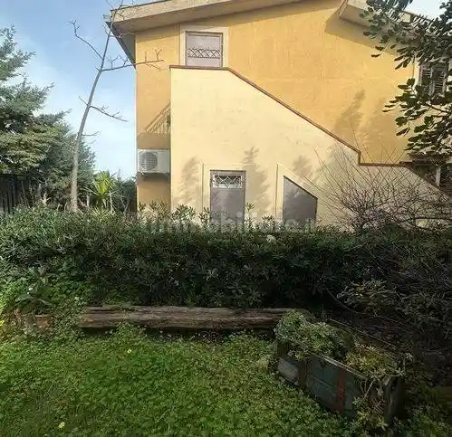 Villa in affitto a Altavilla Milicia