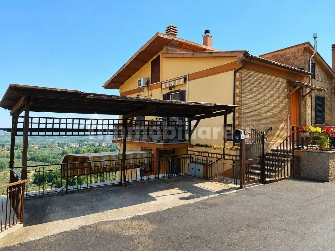 Appartamento in affitto a Fara in Sabina