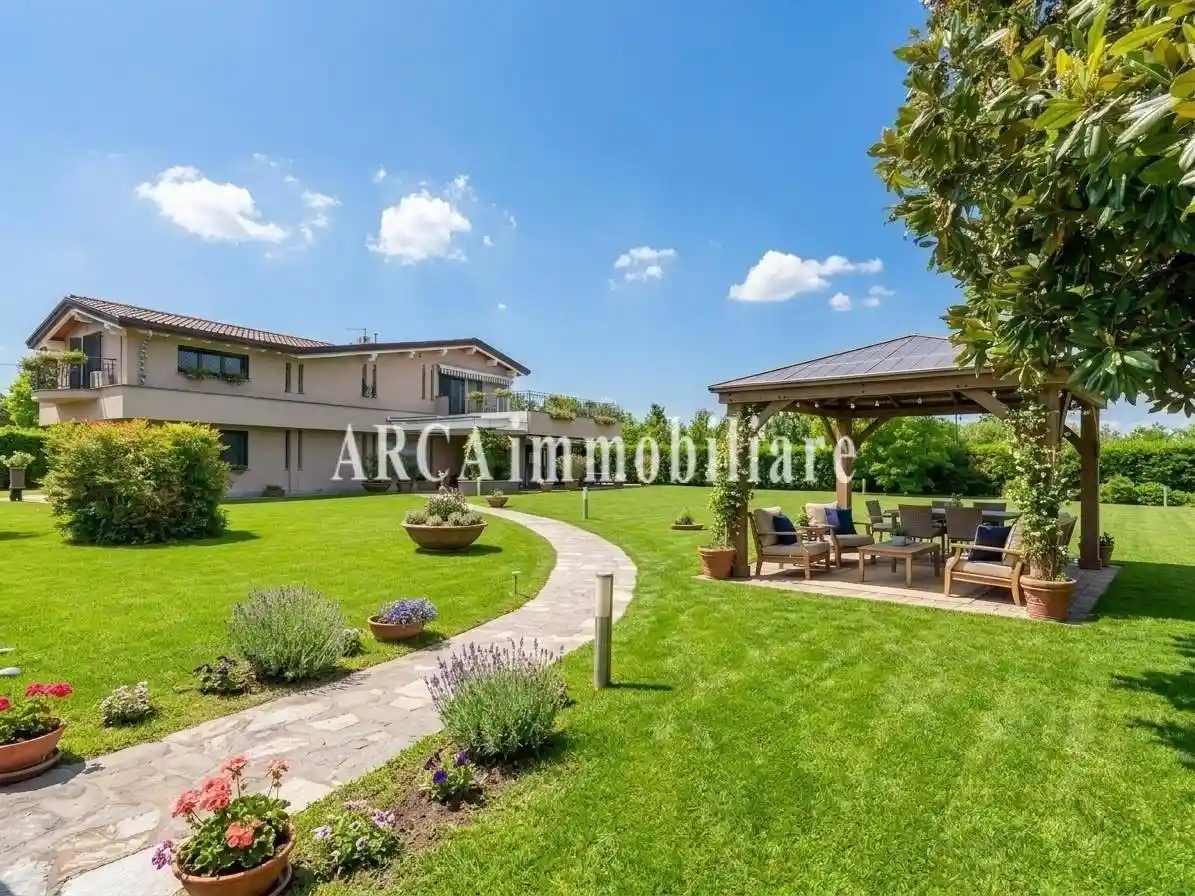 Villa in vendita a Pietrasanta