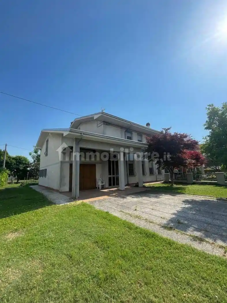 Villa in vendita a Borgo Mantovano