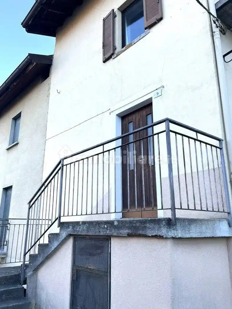 Casa indipendente in vendita a Cusino