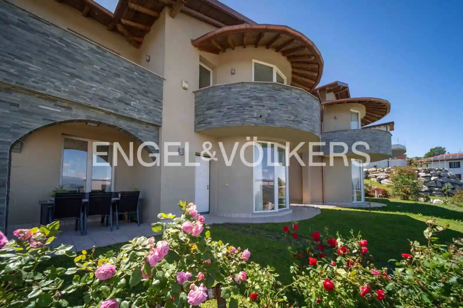 Villa - foto 2