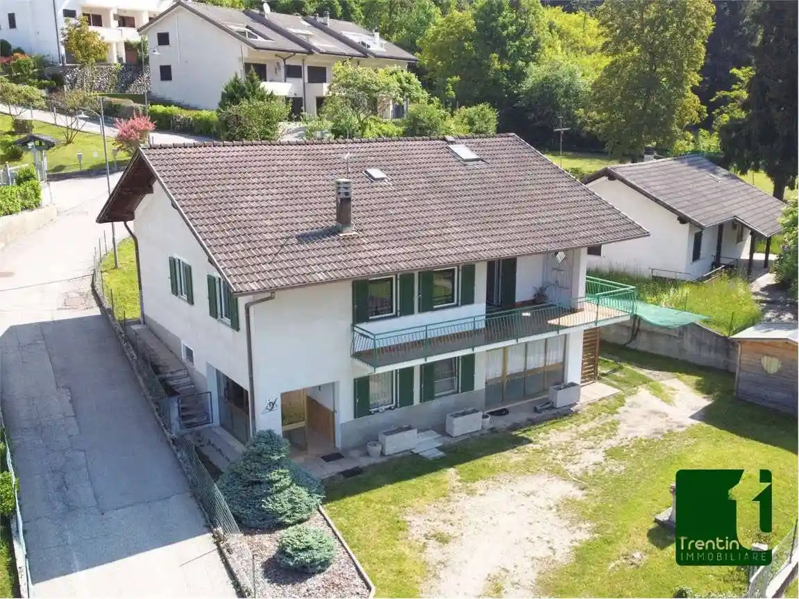 Casa indipendente in vendita a Bieno