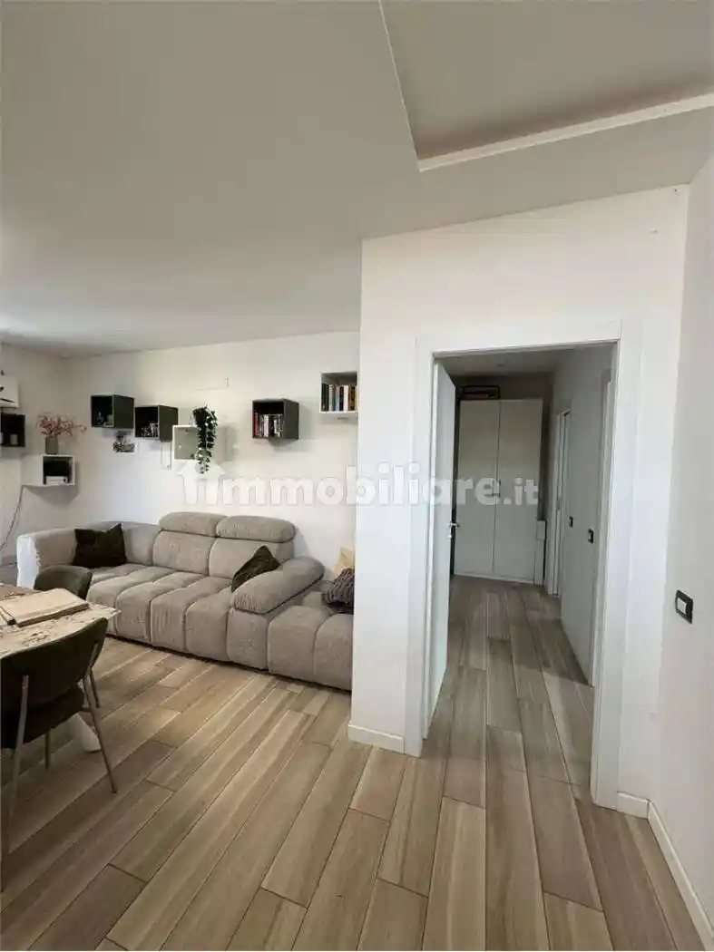 Appartamento in vendita a Figino Serenza