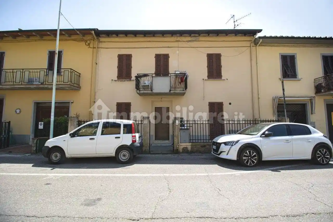 Casa indipendente in vendita a Prato