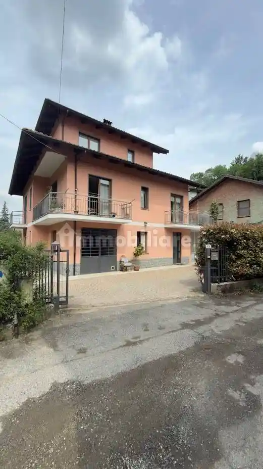 Villa in vendita a Castiglione Torinese
