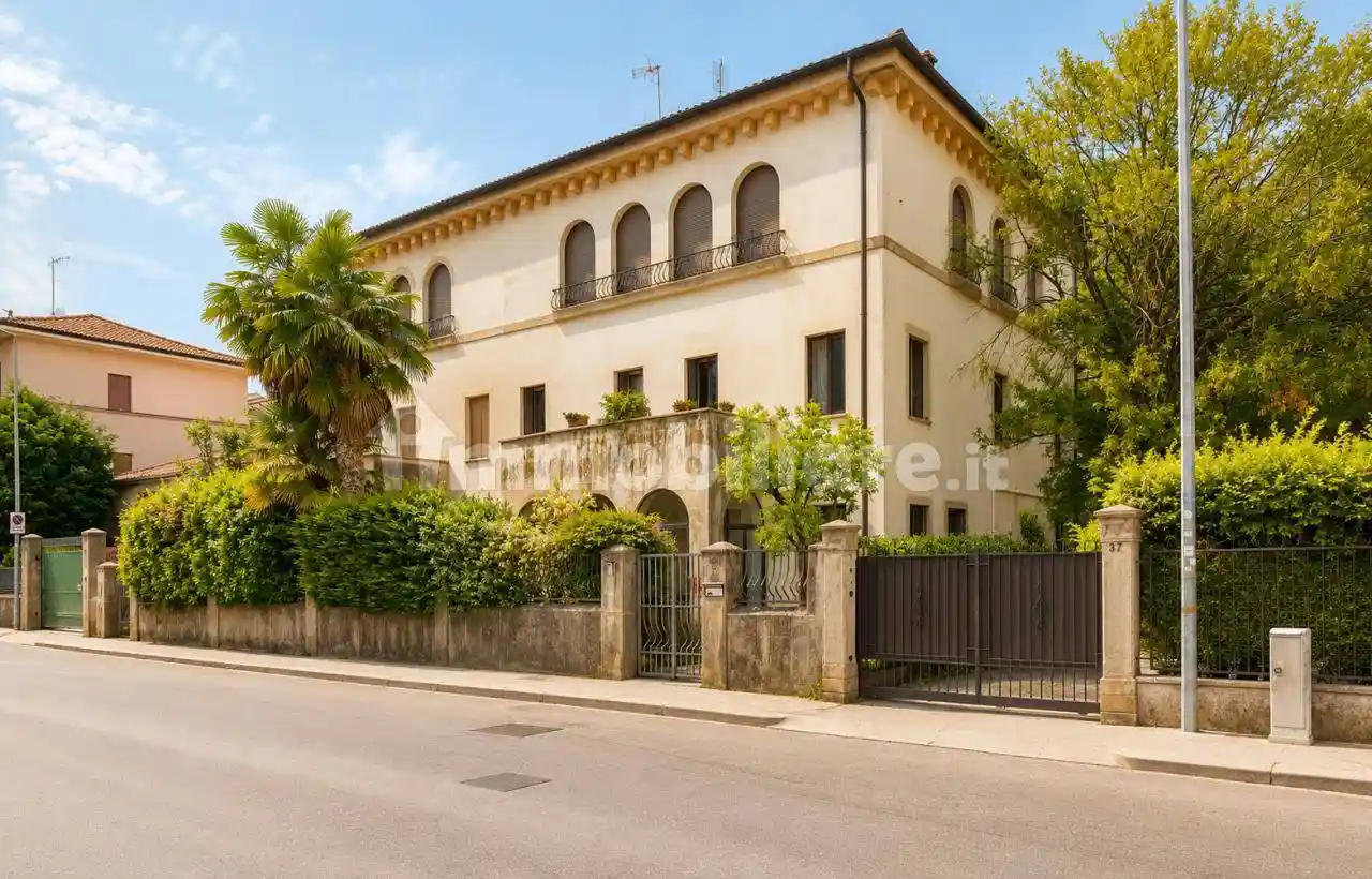 Villa in vendita a Vicenza