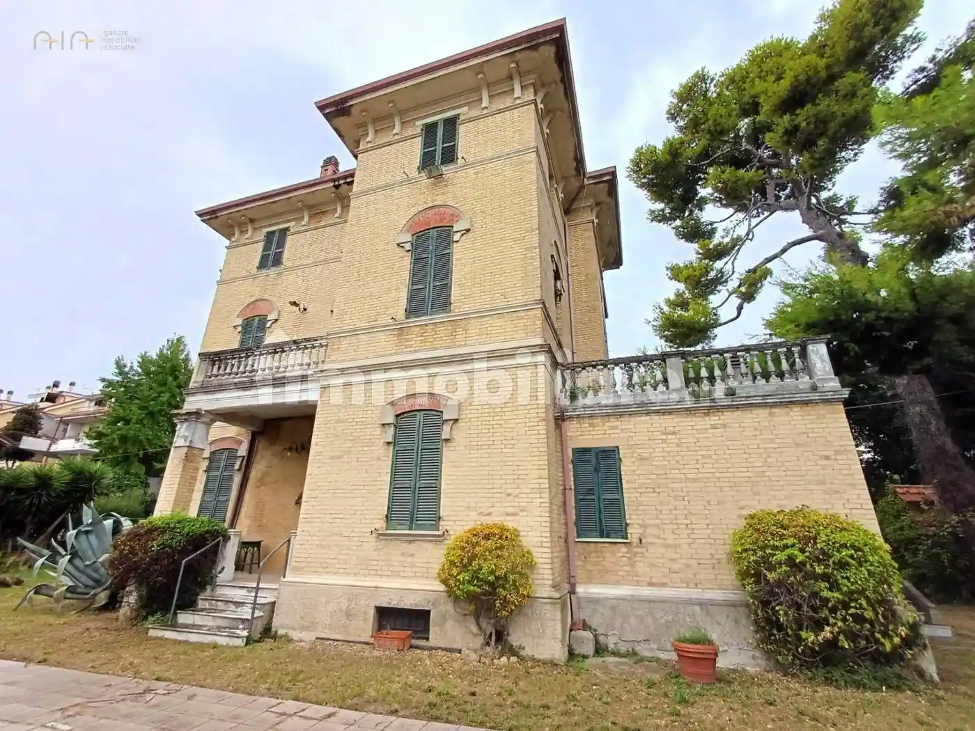 Villa in vendita a San Benedetto del Tronto