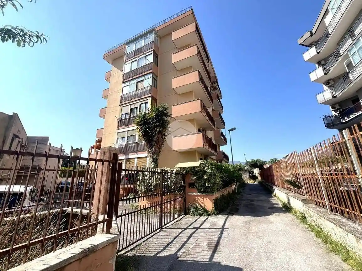 Appartamento in vendita a Palermo