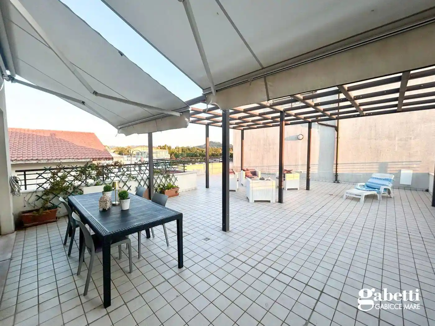 Appartamento in vendita a Gabicce Mare