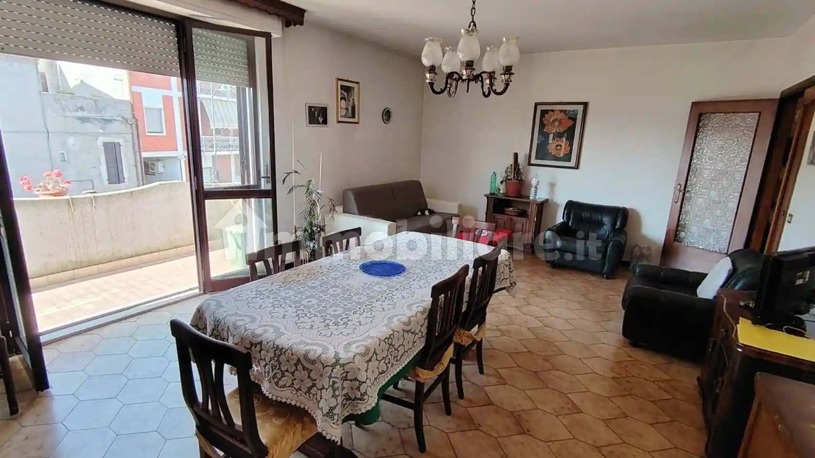 Appartamento in vendita a Cappelle sul Tavo