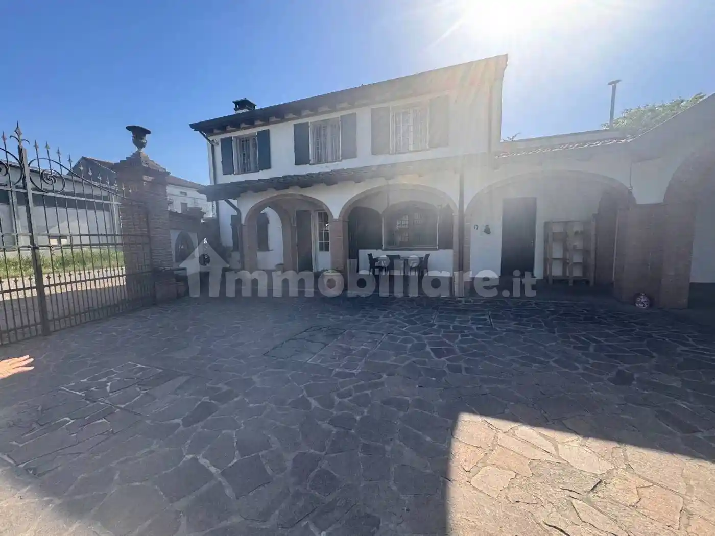 Villa in vendita a Viadana