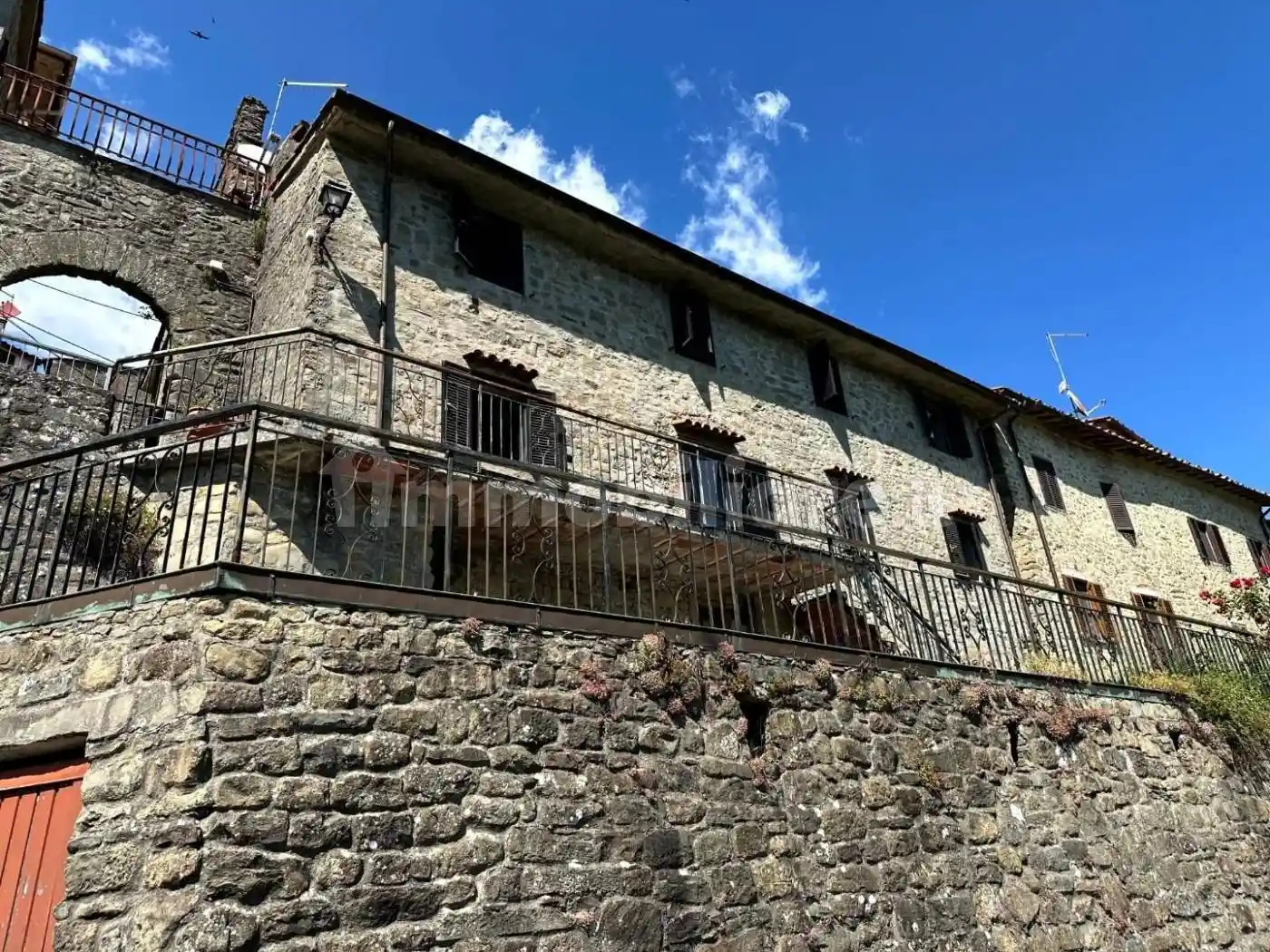Casa indipendente in vendita a Villa Basilica