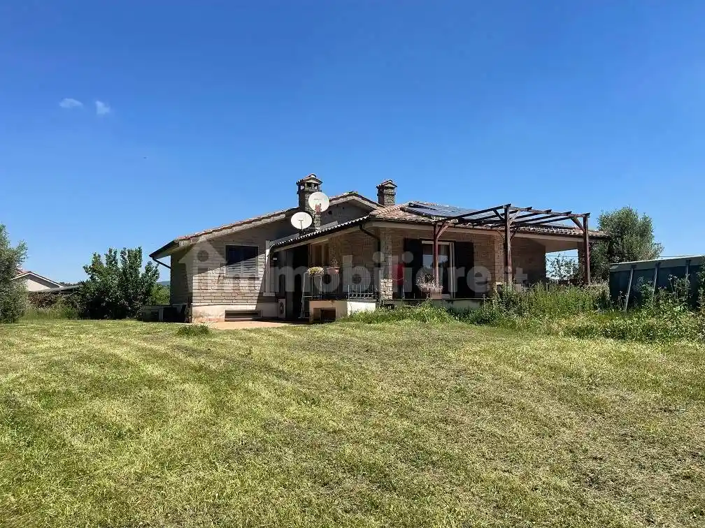 Villa in vendita a Canale Monterano