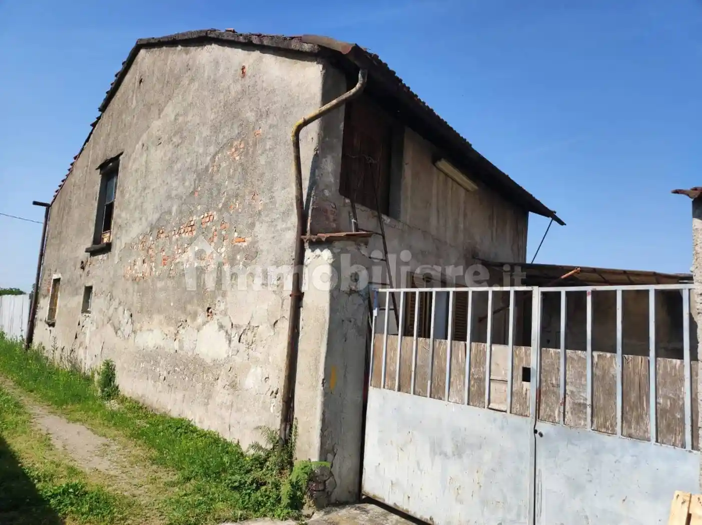 Appartamento in vendita a Caronno Pertusella