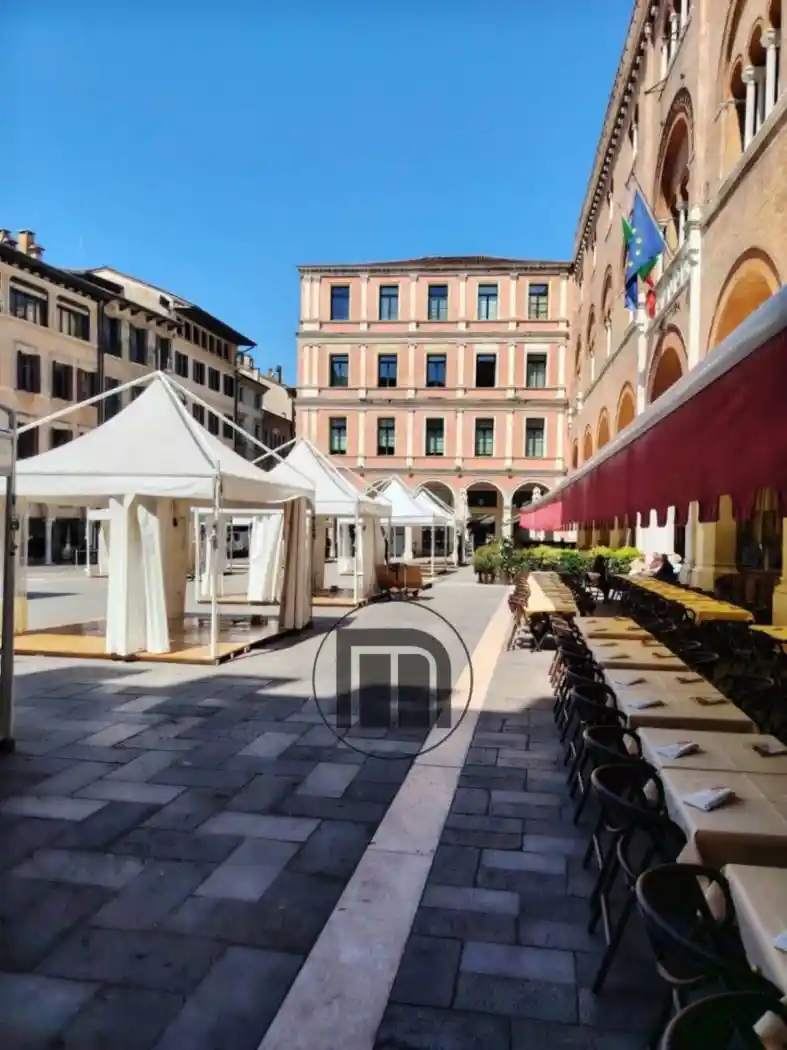 Palazzo - Edificio in vendita a Treviso