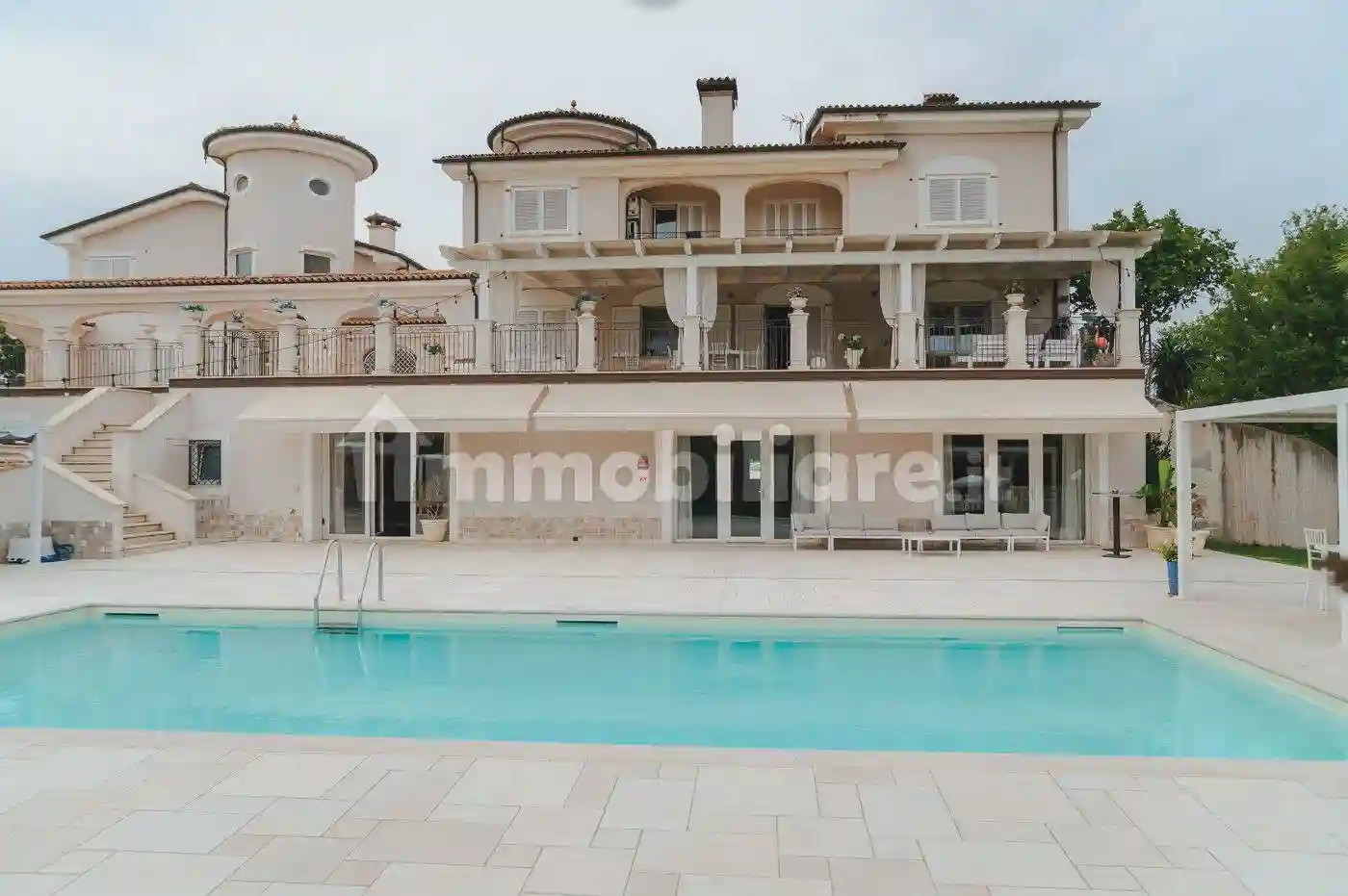 Villa - foto 3