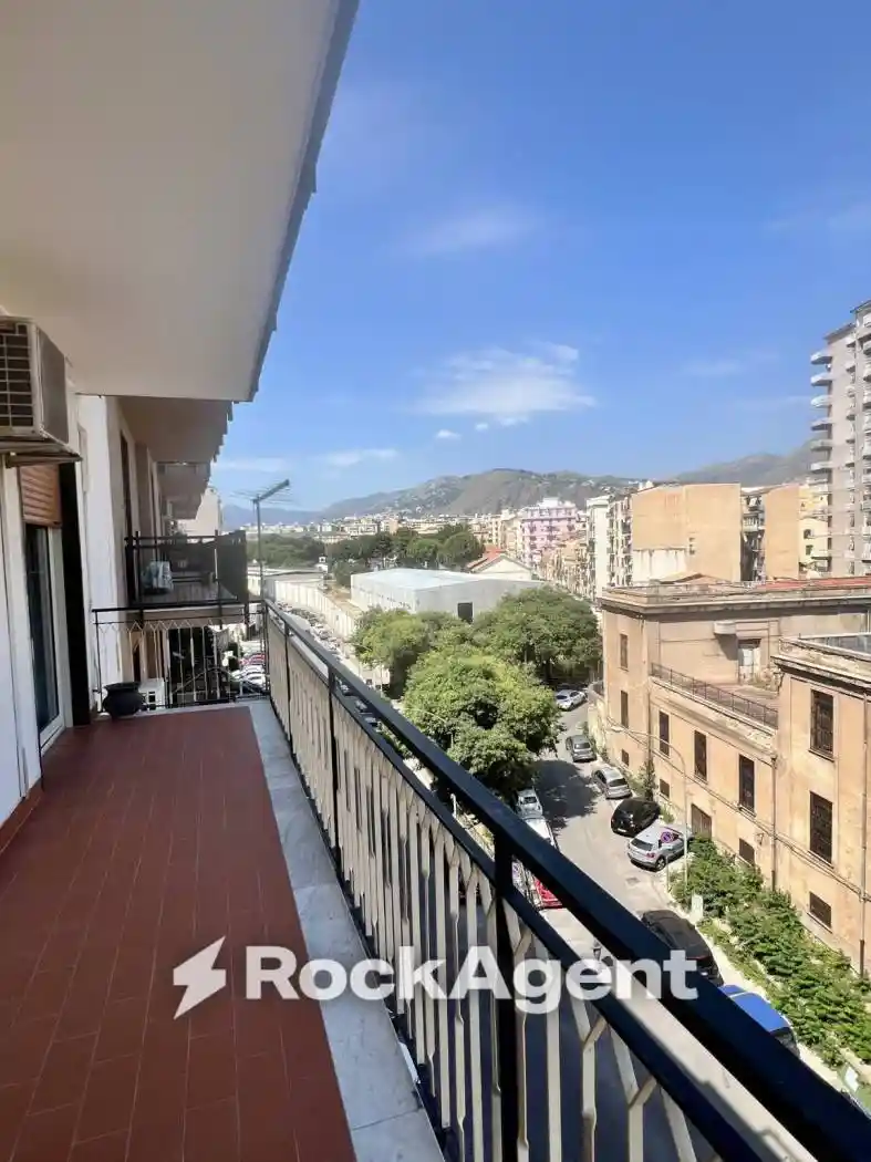 Appartamento in vendita a Palermo