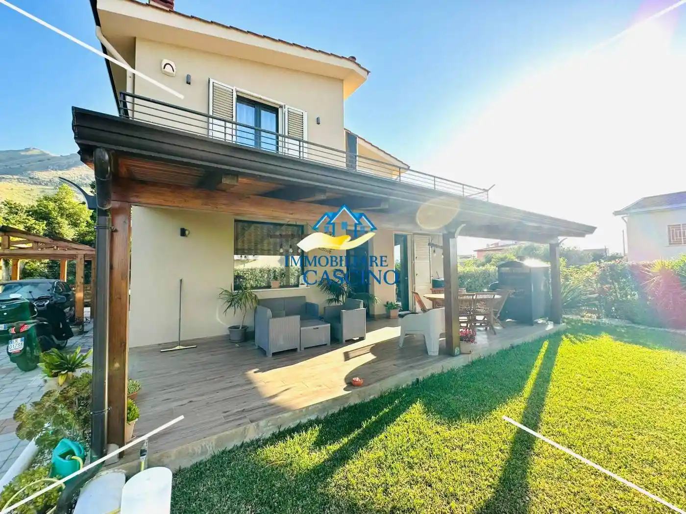 Villa in vendita a Altavilla Milicia