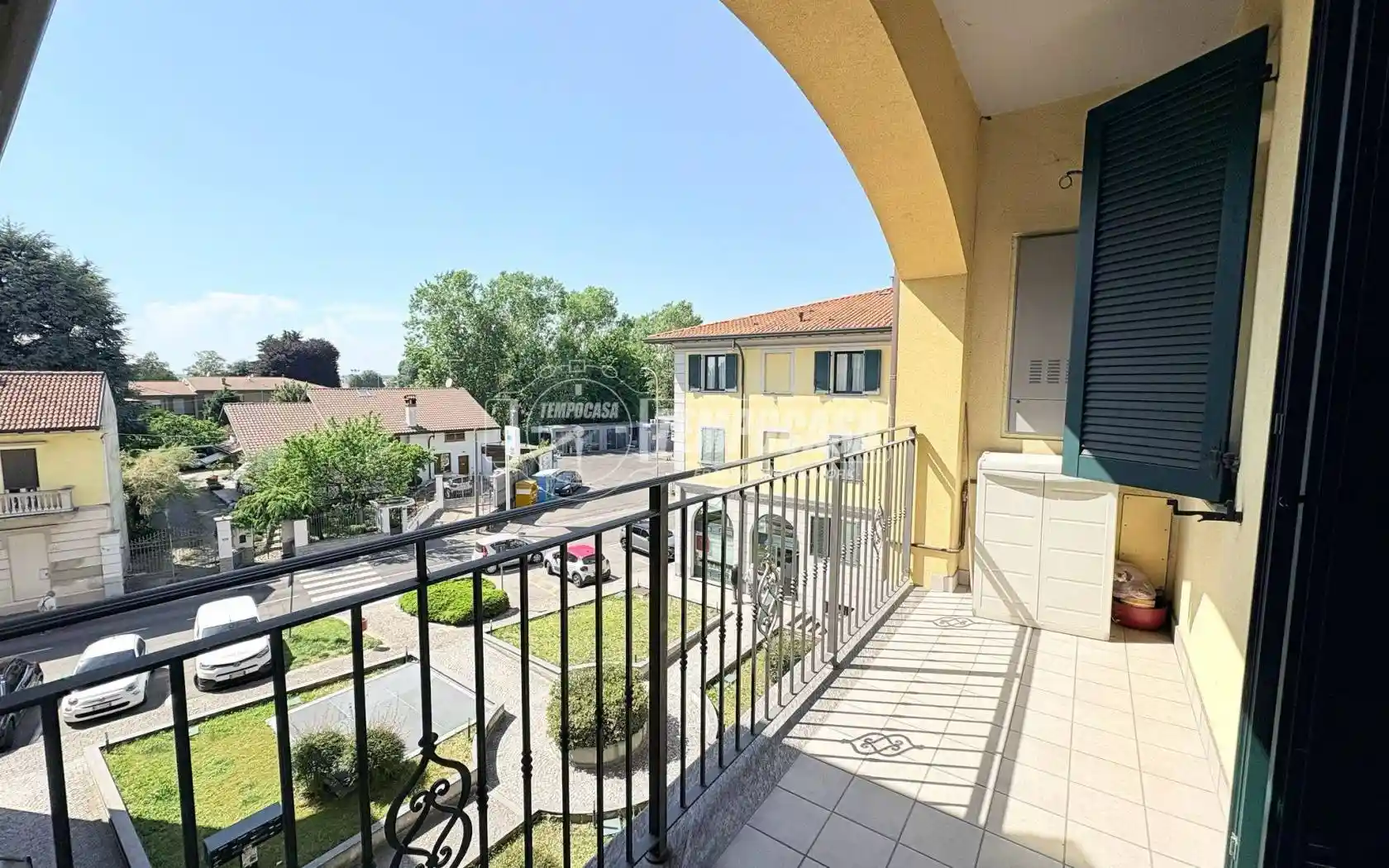 Appartamento in vendita a Lazzate