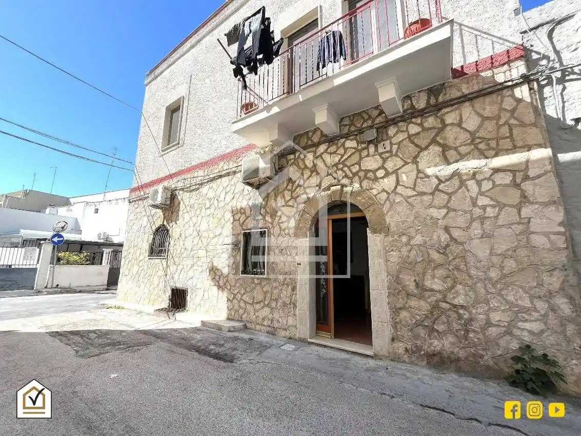 Casa indipendente in vendita a Bari