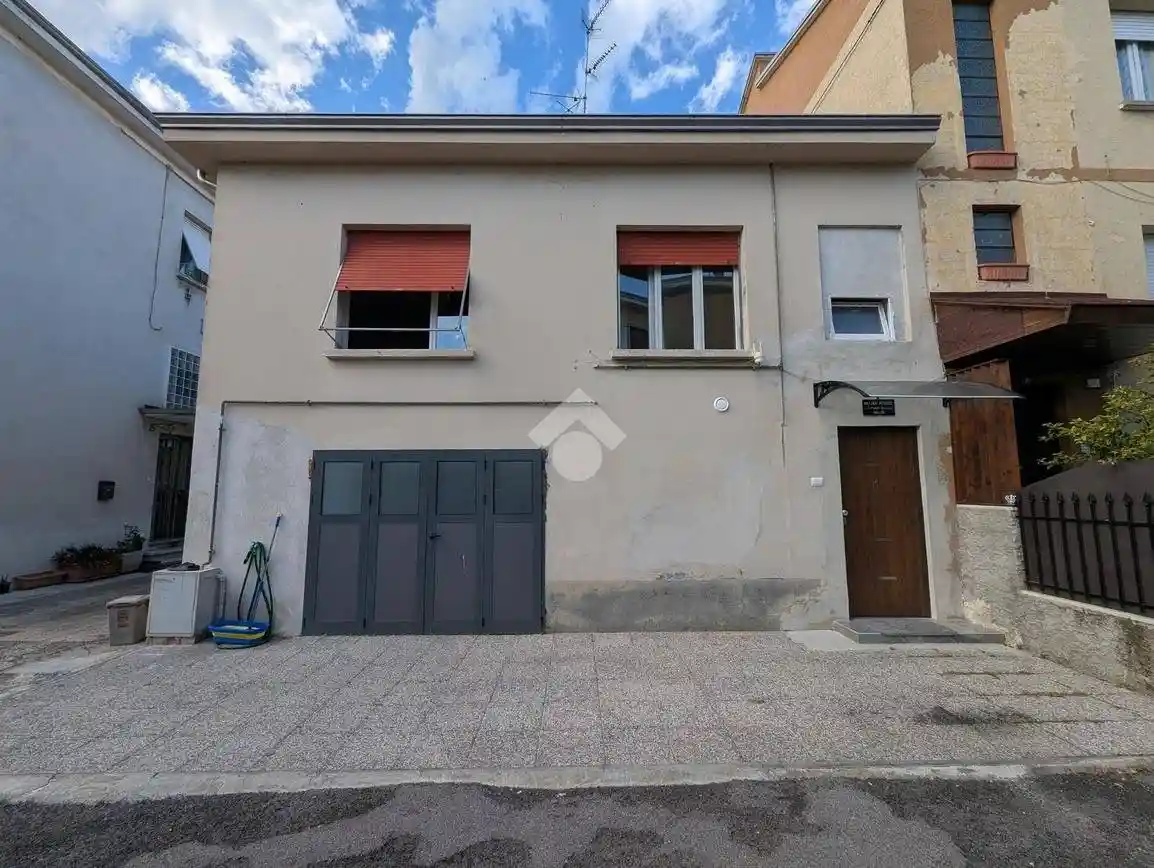 Casa indipendente in vendita a Sant'Ilario d'Enza