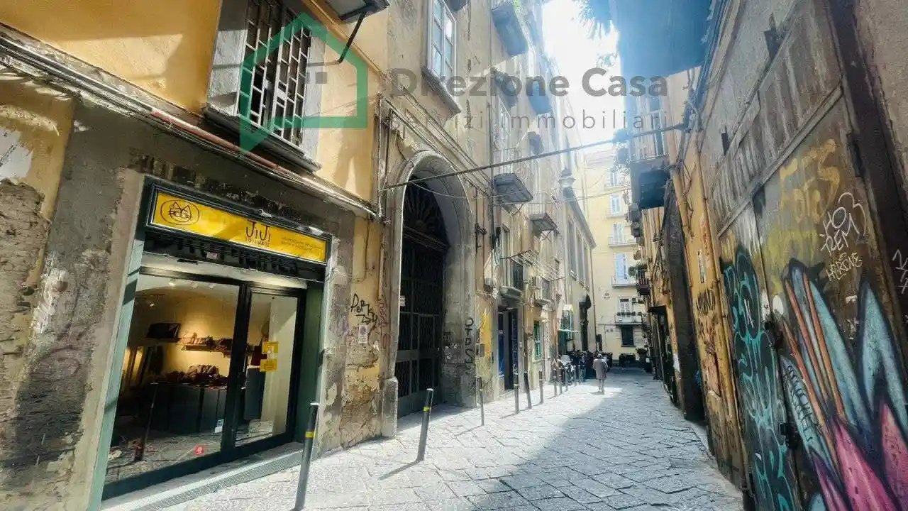 Appartamento in vendita a Napoli