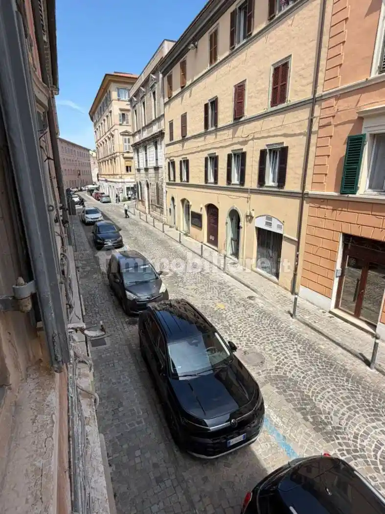 Appartamento in vendita a Ancona