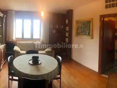 Appartamento in vendita a Ventasso
