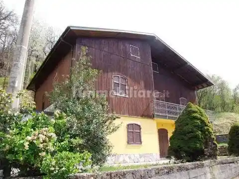 Villa in vendita a Fivizzano