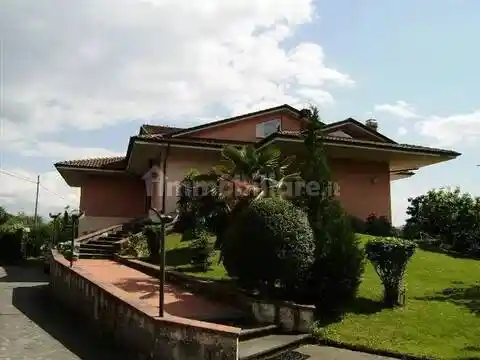 Villa in vendita a Villafranca in Lunigiana