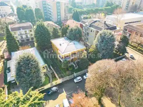 Villa in vendita a Rho