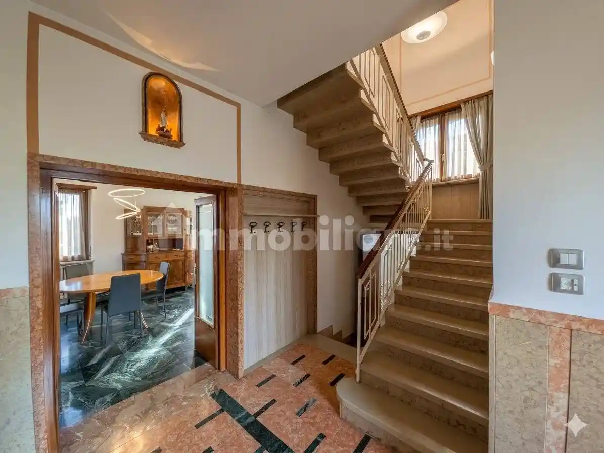 Villa in vendita a Grezzana