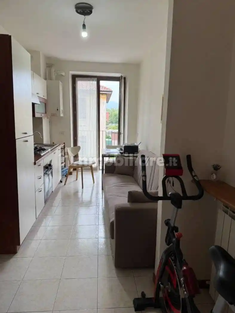 Appartamento in affitto a Luisago